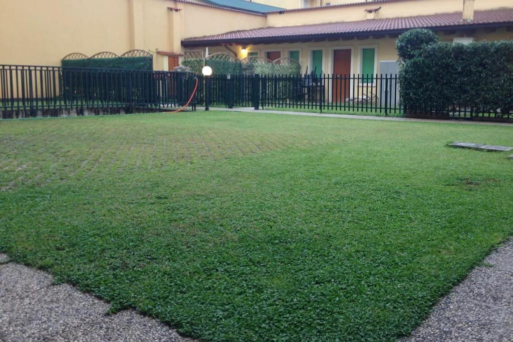 Apartament La Casa Di Davide Con Giardino E Garage Werona Zewnętrze zdjęcie