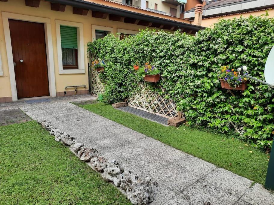 Apartament La Casa Di Davide Con Giardino E Garage Werona Zewnętrze zdjęcie